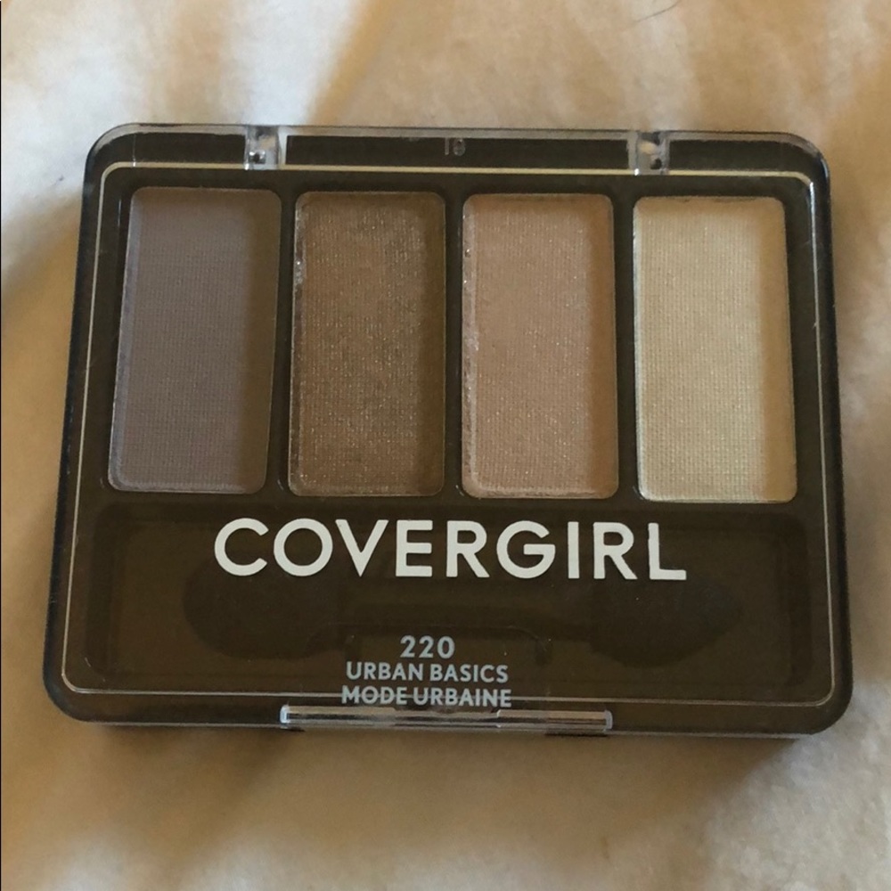 Cover girl urban basics eyeshadow. Unopened!